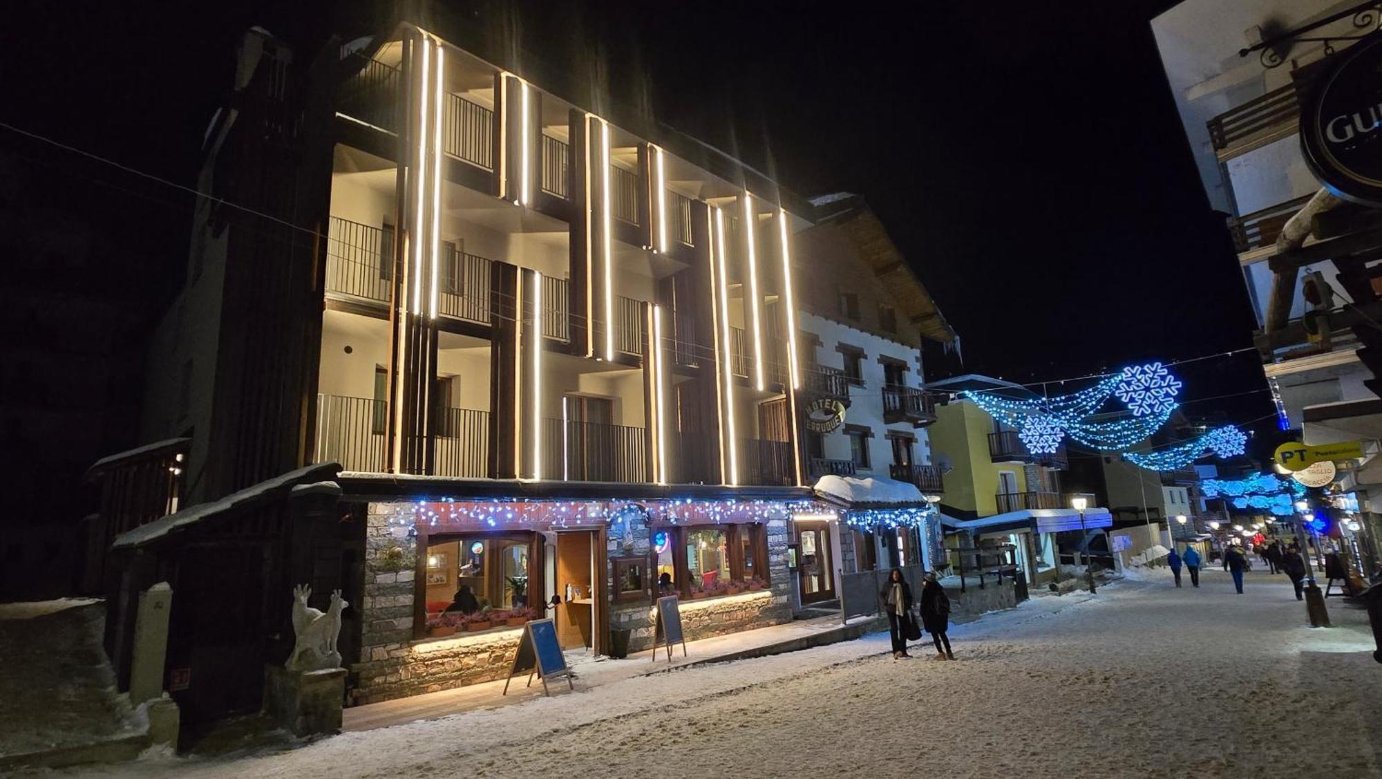 Hotel Perruquet เบรยล์-แชร์วิเนีย ภายนอก รูปภาพ